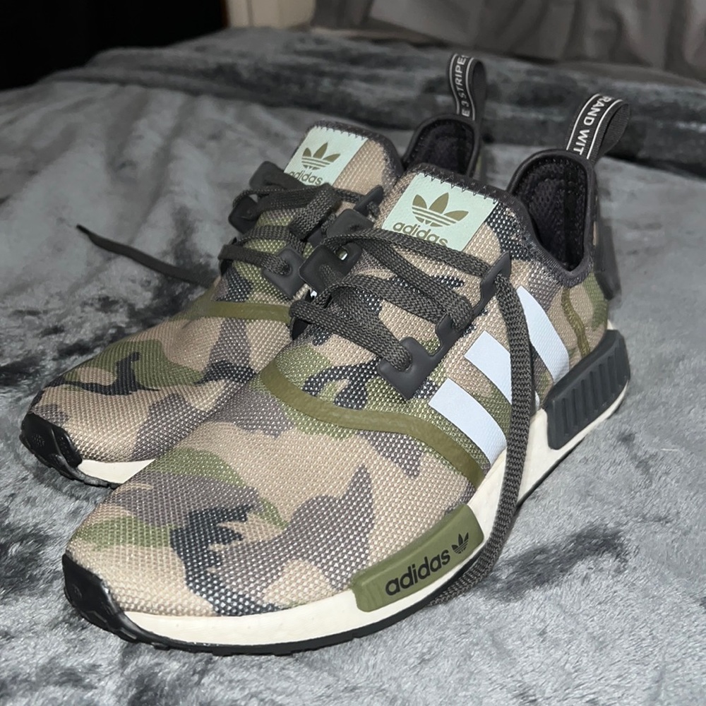 Men's Adidas Sneakers